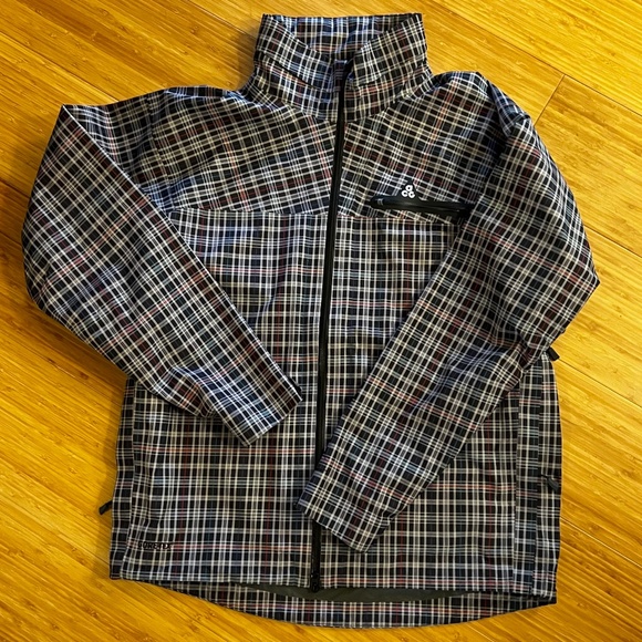 Nike ACG Gortex Full Zip Plaid Jacket. Like Brand New! - Picture 2 of 16